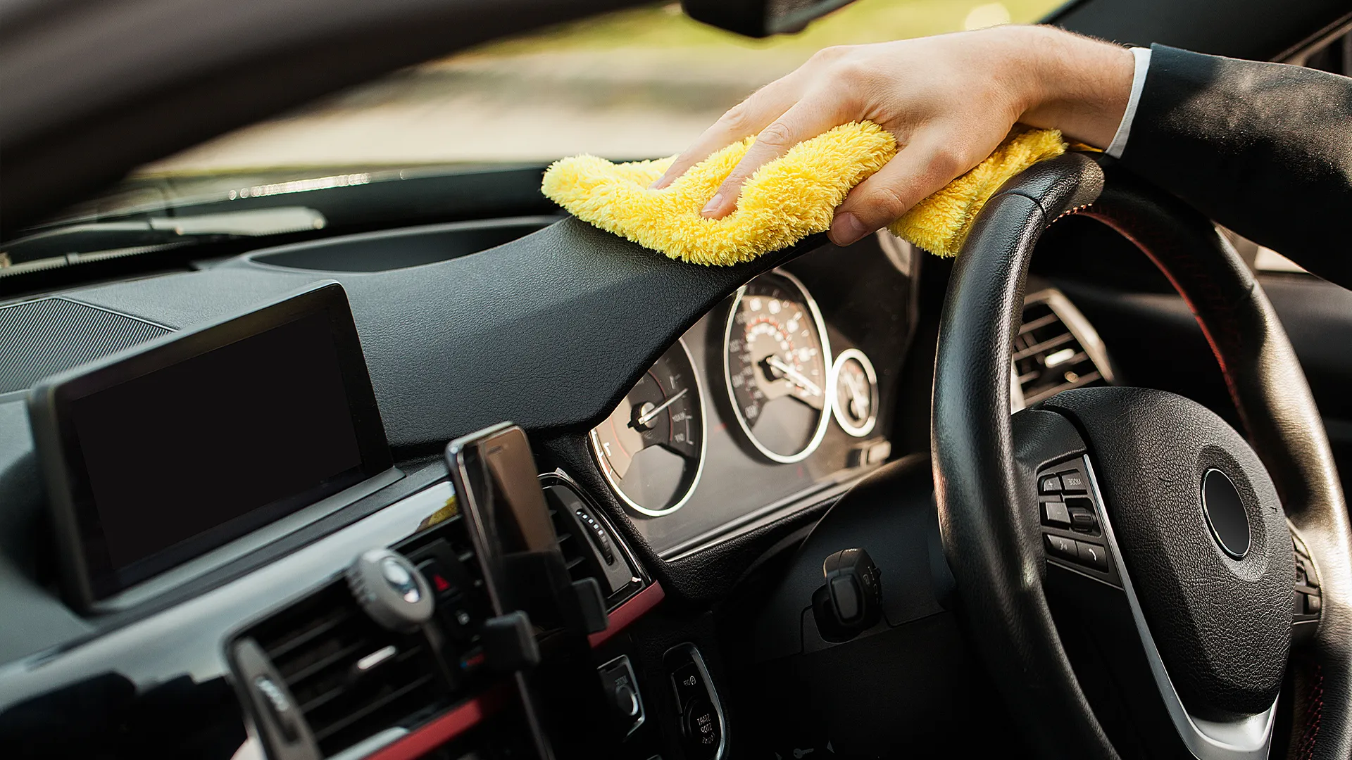 Minibus Airport Transfer provide clean and hygienic cars