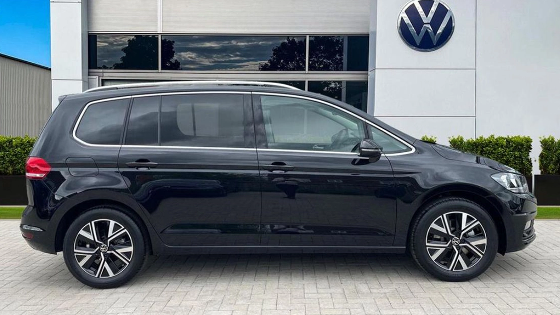 Minibus Airport Transfer car